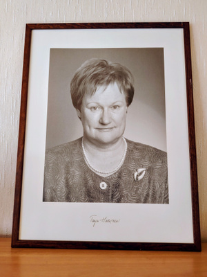 Tarja Halonen presidentti taulu