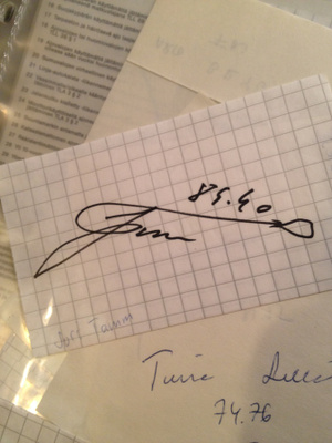 Jüri Tamm nimikirjoitus paperilla