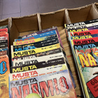 MUSTANAAMIOITA 1980-1990 100kpl - pikkukuva 2