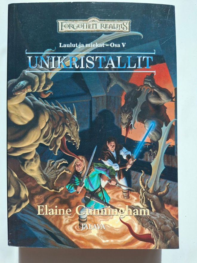 Cunningham, Elaine: Forgotten Realms: : Unikristallit