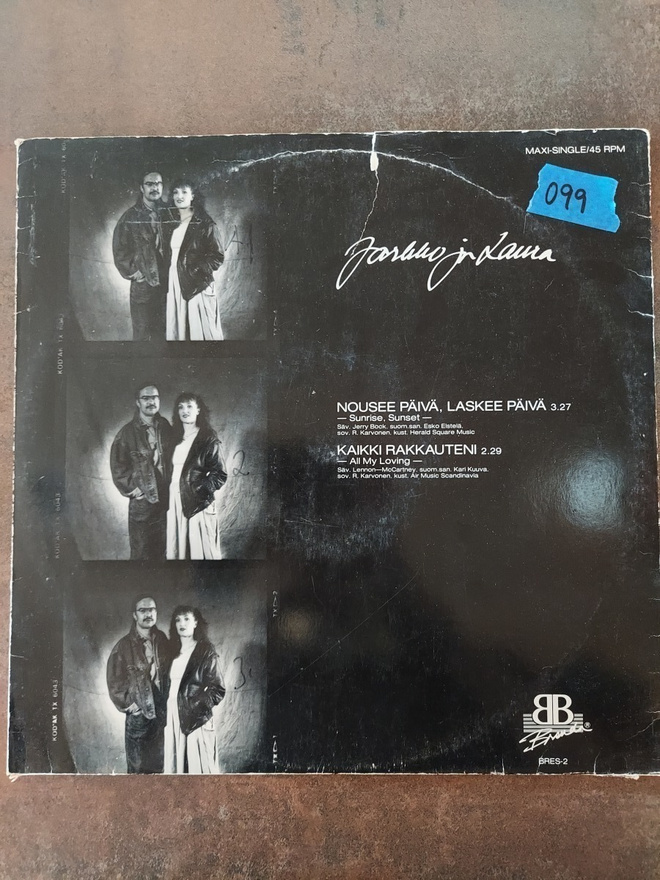 Jarkko Ja Laura - Nousee Päivä, Laskee Päivä