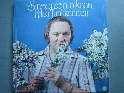 ERKKI JUNKKARINEN - Sireenien Aikaan