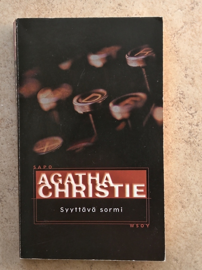 Agatha Christie: Syyttävä sormi, nid.