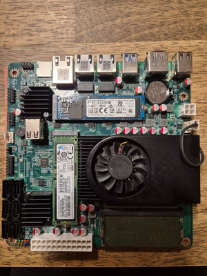 ITX-emolevy (Intel N100/8GB/2*256GB SSD)