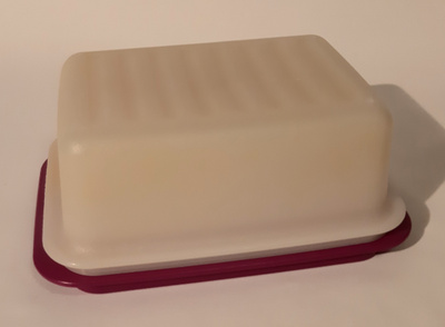 Tupperware Tarjokki, lila pohja