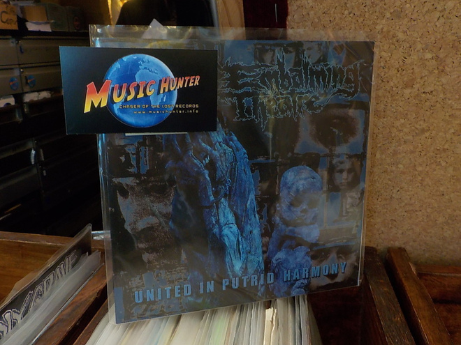 EMBALMING THEATRE / NECROCANNIBALISTIC VOMITORIUM UUSI 7"