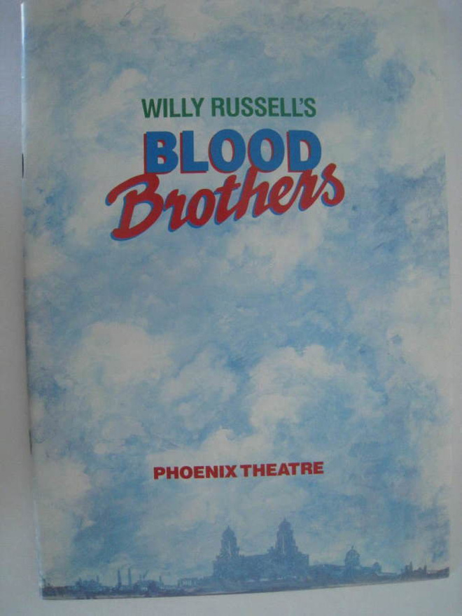 Käsiohjelma Blood Brothers Willy Russel Veriveljet