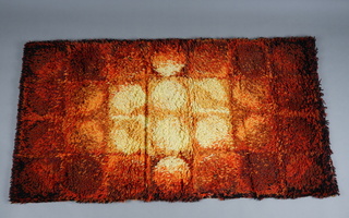 2235. Ryijy. 135x70cm.