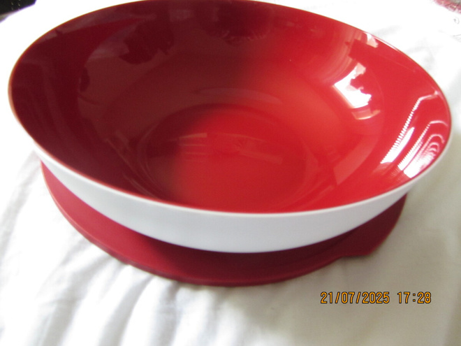 Tupperware Allegra tarjoilukulho 3,5L, puna-valk, uusi