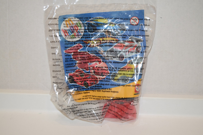 mcdonalds happy meal lelu hot wheels x 2