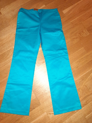Turkoosit levi's housut 28/30