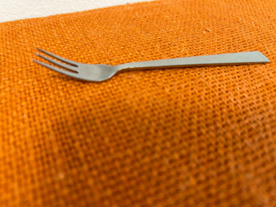 Fiskars ”Triennale” Bertel Gardberg pieni otinhaarukka