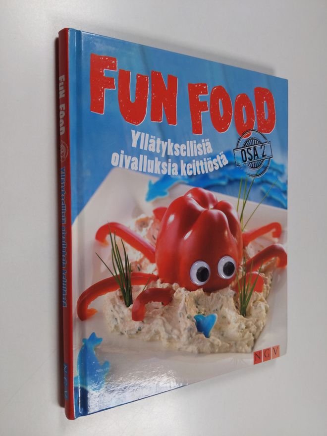 Nina Engels : Fun food : yllätyksellisiä oivalluksia keit...