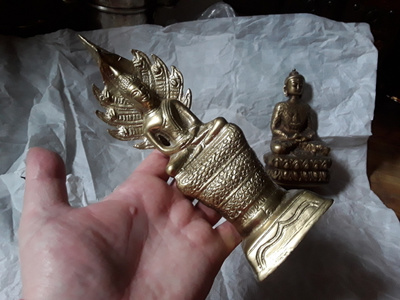 PRONSSI / MESSINKI BUDDHA. HIENO KORISTE.