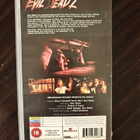 Myyn Evil Dead 2 vhs-kasetin, englanninkielinen - pikkukuva 1