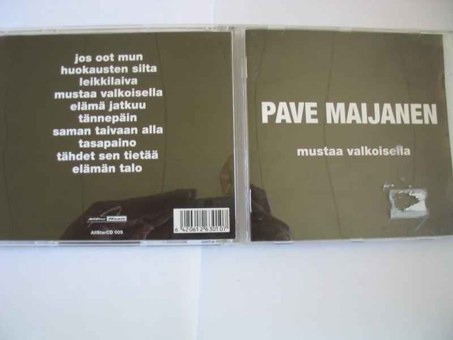 PAVE MAIJANEN-MUSTAA VALKOISELLA