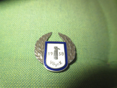 VÖYRIN Koulun 1938= 20 vuotis merkki Hopeaa