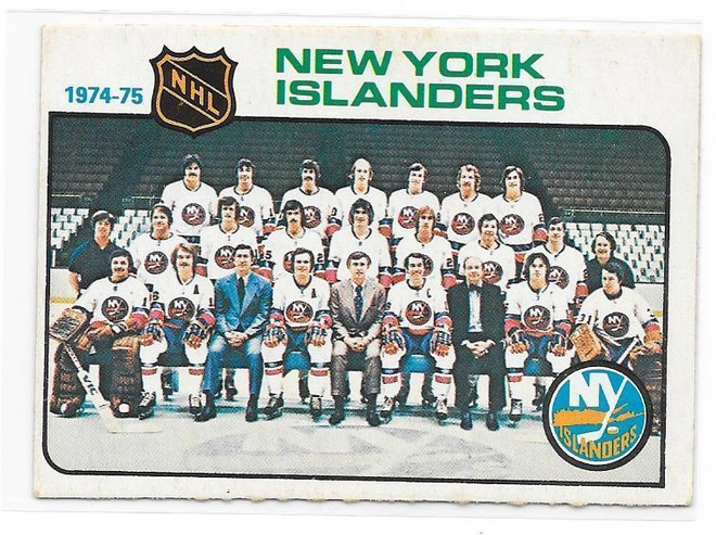 1975-76 OPC #92 New York Islanders teamCard