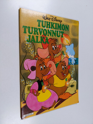 Walt Disney : Tuhkimon turvonnut jalka