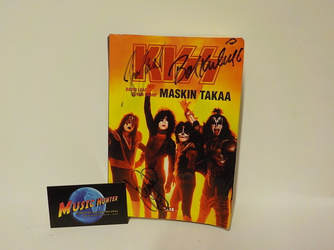 KISS - MASKIN TAKAA KIRJA + KOLME NIMIKIRJOITUSTA