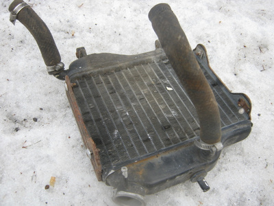 Yamaha TZR125 jäähdytin