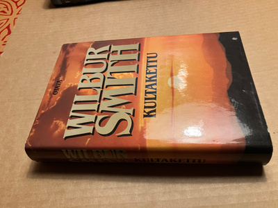 WILBUR SMITH KULTAKETTU HYVÄ