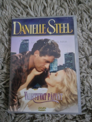 Danielle Steel: Vaihtuvat päivät