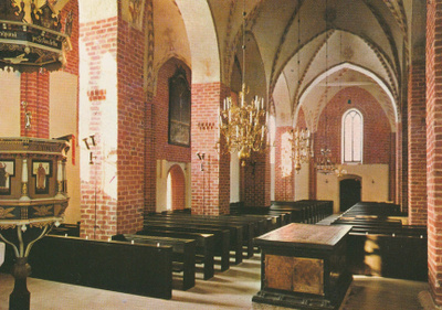 KIRKKOKORTTI - NOUSIAISTEN KIRKKO - SISÄKUVA - 3