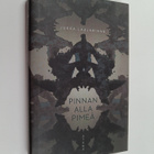 Jukka Laajarinne : Pinnan alla pimeä - pikkukuva 1