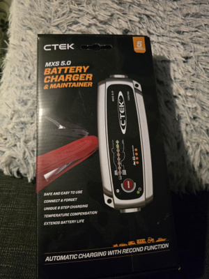 CTEK ylläpitolaturi MXS 5.0 12 V / 5 A