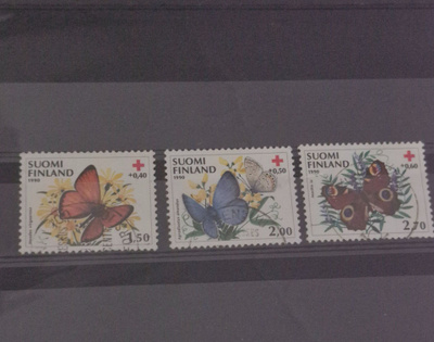 1990 PUNAINEN RISTI SARJA LEIMATTUNA, LAPE 1107-1109