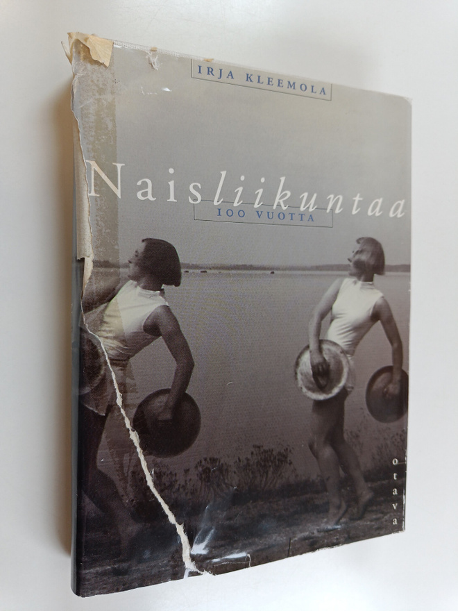 Irja Kleemola : Naisliikuntaa 100 vuotta : Suomen naisten...