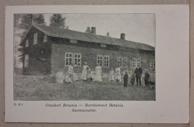 Suomussalmi: Orpokoti *** (2042)