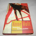 Anne Holt Totuuden tuolla puolen -sid - pikkukuva 1