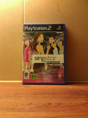 PS 2: SINGSTAR BOYBANDS VS GIRLBANDS (CIB) PAL