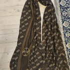 Ruskea Guess-huivi 89 cm x 192 cm - pikkukuva 1