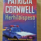 Patricia Cornwell - Herhiläispesä - pikkukuva 1