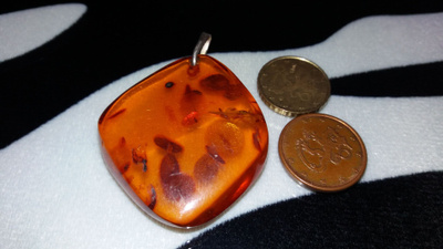 Suuri Vintage Meripihka riipus Amber Itämeren meripihka