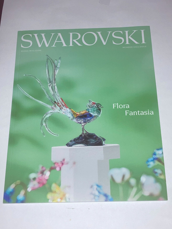 Swarovskin SCS-yhdistyksen lehtiä 2 kpl