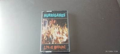 Hurriganes kasetti Live at Metropol
