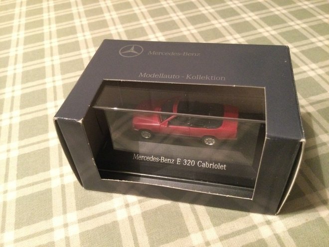Mercedes Benz E 320 Cabriolet  Modellauto Kollektion