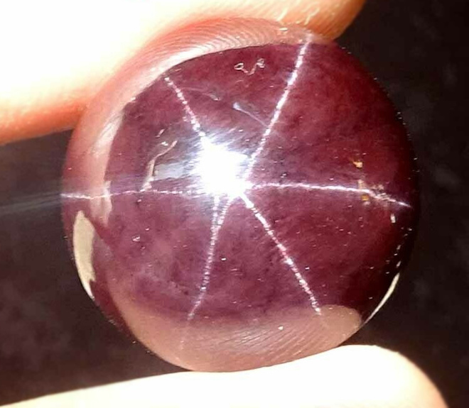 6-sakarainen tähti granaatti 37.16 ct pyöreä näyttävä kivi