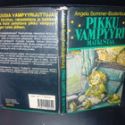 Sommer-Bodenburg  : Pikku vampyyri matkustaa ( SIS POSTIKULU - pikkukuva 1