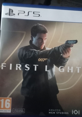 PS5 Peli 007 First Light