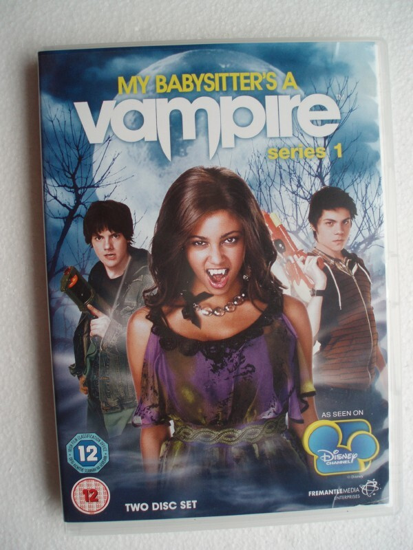 My Babysitter's a Vampire, kausi 1 DVD