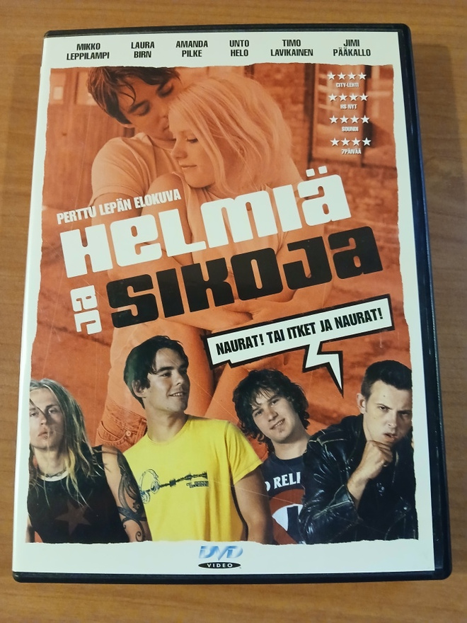 Helmiä ja sikoja