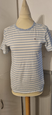TOMMY HILFIGER T-Paita 14 / 16 - vuotiaalle