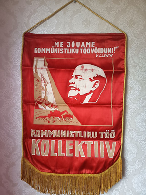 Tosi iso Neuvosto-Viron viiri