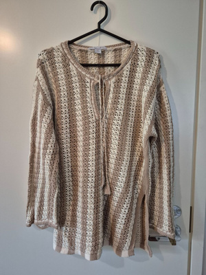 Raidallinen neulepusero, koko XS, AMISU  (#3419)