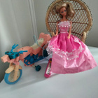 Barbie moottoripyörä,valtaistuin ja nukke. - pikkukuva 2
